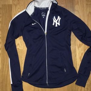 Yankee zip-up!